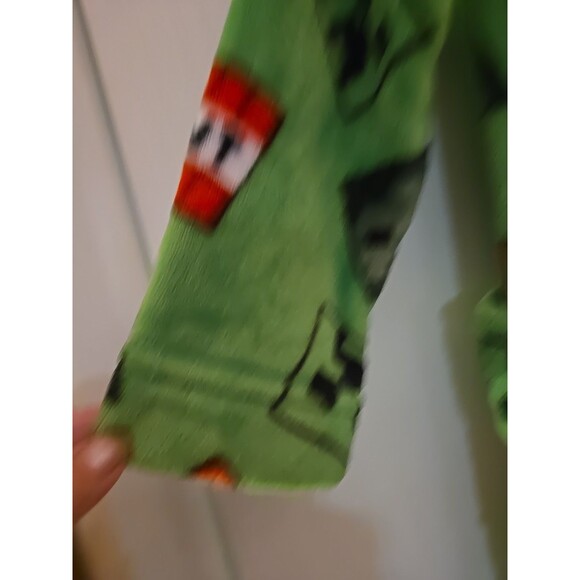 Minecraft TNT Plush Bath Robe Boy's Size 4/5 Pajama & Swimsuit Cover Up Bathrobe - Picture 4 of 12